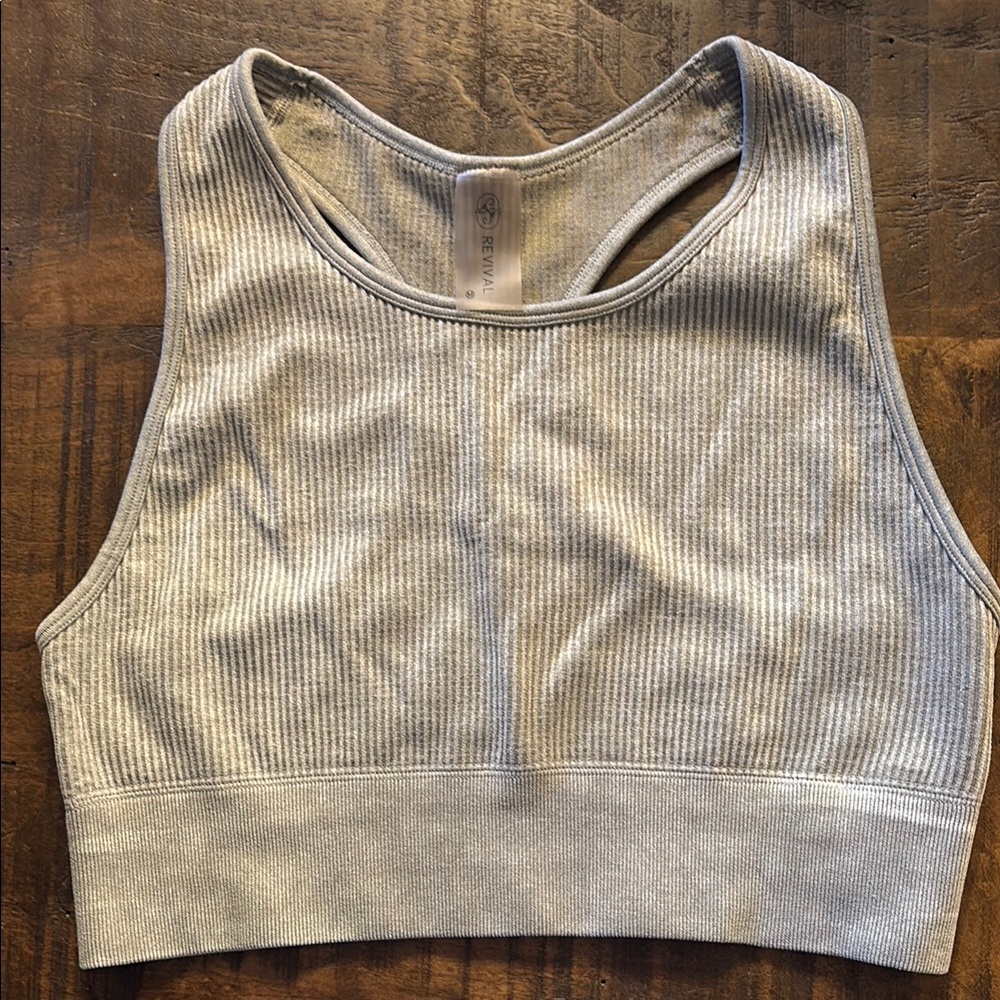 NWOT Gray Ribbed Crop Top